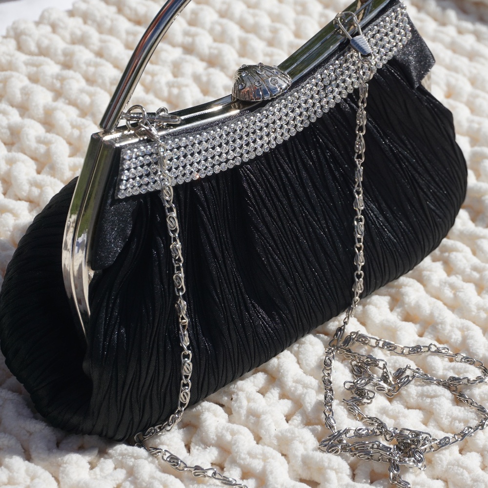Great for Prom! Black Scarleton Formal Wear Purse